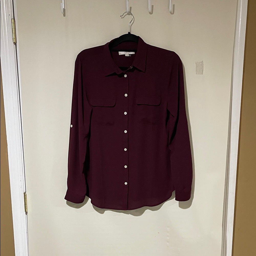 NWOT LOFT Beautiful Women's Burgundy Button Up Blouse Very Soft To Touch SZ M